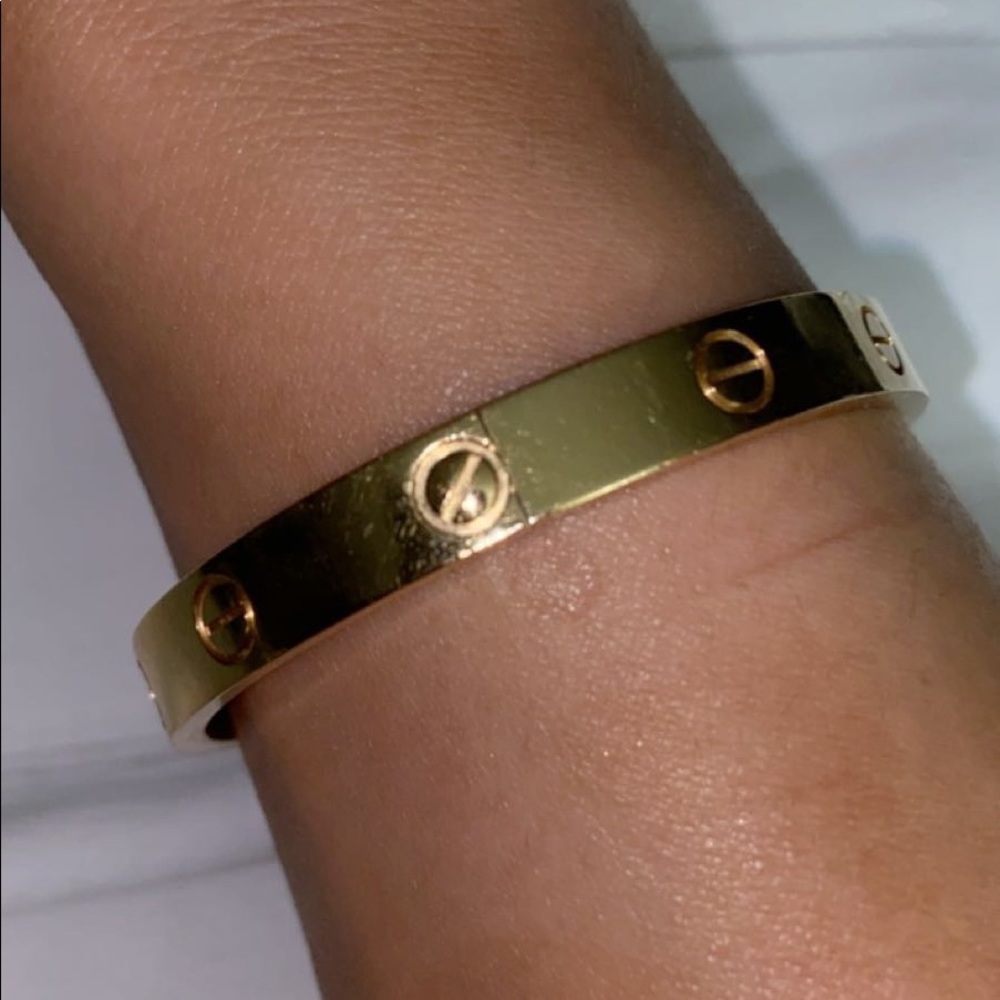 —-SOLD—— Cartier  Love bracelet